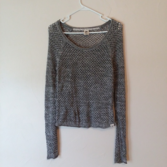 Roxy Sweaters - Roxy open knit scoop neck grey sweater size small Roxy Sweaters - Roxy open knit scoop neck grey sweater size small